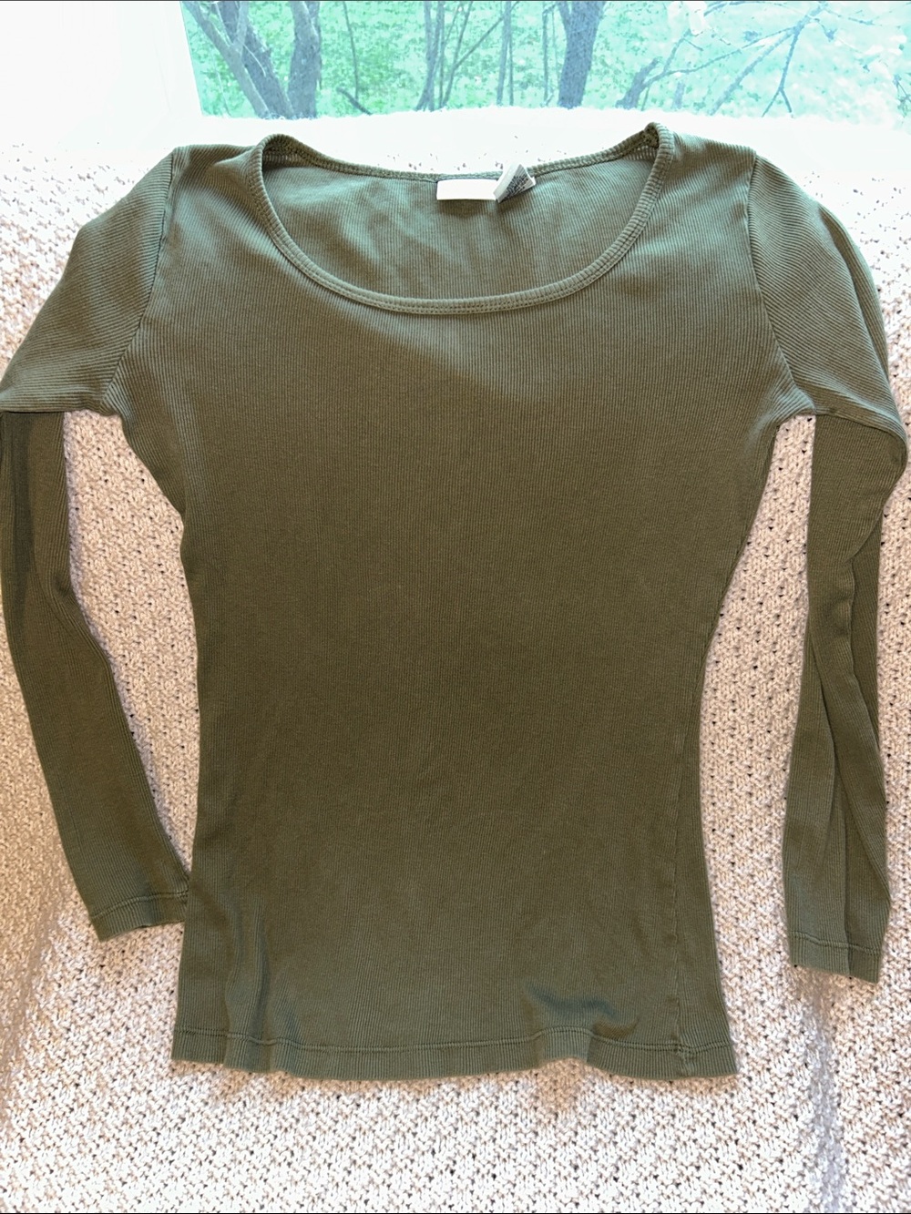 Newport News Olive Scoop Neck Long Sleeve Top